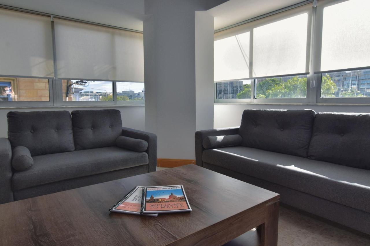 2 Bedroom, Central And Spacious Apartment With Sea View - 2 Msida Εξωτερικό φωτογραφία